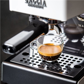 Gaggia | Coffee Maker | RI9481/13 Classic E24 | Pump pressure 15 bar | Built-in milk frother | Semi-automatic | Polar White Gaggia | Coffee Maker | RI9481/13 Classic E24 | Pump pressure 15 bar | Built-in milk frother | Semi-automatic | Polar White