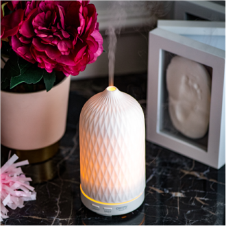 Camry | Ultrasonic aroma diffuser 3in1 | CR 7970 | Ultrasonic | Suitable for rooms up to 25 m | White