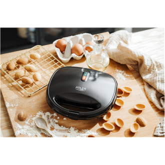 Adler Nut Cookie Maker | AD 3071 | 750 W | Number of pastry 12 | Nuts | Black Adler Nut Cookie Maker | AD 3071 | 750 W | Number of pastry 12 | Nuts | Black