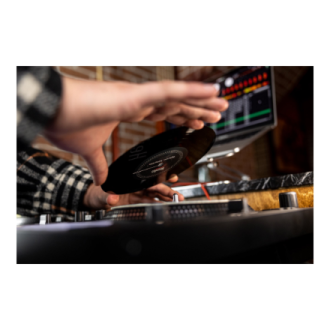 Hercules | DJControl Impulse T7 | USB connectivity Hercules | DJControl Impulse T7 | USB connectivity