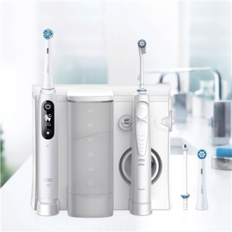 Oral-B Electric Toothbrush | iO6 & OxyJet | Rechargeable | For adults | Number of brush heads included 2 | Number of teeth brush Oral-B Electric Toothbrush | iO6 & OxyJet | Rechargeable | For adults | Number of brush heads included 2 | Number of teeth brush