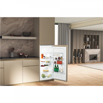 Whirlpool Refrigerator | ARG 7342 | Energy efficiency class E | Built-in | Larder | Height 122 cm | Fridge net capacity 171 L | 