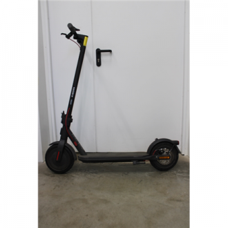 SALE OUT. Xiaomi Electric Scooter 4 EU DAMAGED PACKAGING, SCRATCHED, DIRTY, USED | Xiaomi | 6 month(s) | DEMO, MISSING HEXAGON W