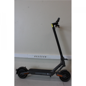 SALE OUT. Xiaomi Electric Scooter 4 Ultra EU | Xiaomi Electric Scooter 4 Ultra EU | 500 W | 25 km/h | 10 