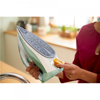 Philips DST7012/70 HV | Steam Iron | 2600 W | Water tank capacity 300 ml | Continuous steam 45 g/min | Steam boost performance 2 Philips DST7012/70 HV | Steam Iron | 2600 W | Water tank capacity 300 ml | Continuous steam 45 g/min | Steam boost performance 2