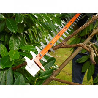 BLACK & DECKER BEHTS401-QS Hedge Trimmer, 500 W, 55 cm BLACK & DECKER BEHTS401-QS Hedge Trimmer, 500 W, 55 cm