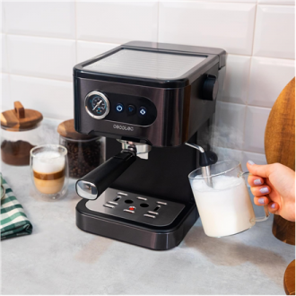 Cecotec Coffee machine | Power Espresso 20 Pro Latte | Pump pressure 20 bar | Built-in milk frother | Semi-automatic | Black | 1 Cecotec Coffee machine | Power Espresso 20 Pro Latte | Pump pressure 20 bar | Built-in milk frother | Semi-automatic | Black | 1