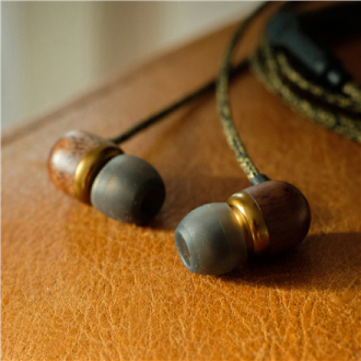 Marley Wired Earbuds | Smile Jamaica | Built-in microphone | USB Type-C | Brass Marley Wired Earbuds | Smile Jamaica | Built-in microphone | USB Type-C | Brass