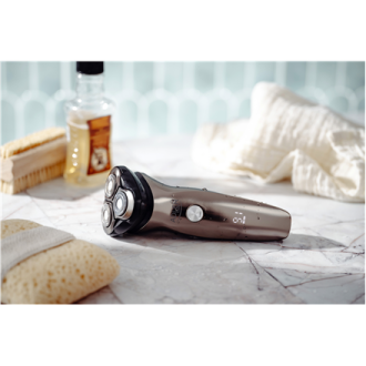 Adler | Electric Shaver with Beard Trimmer | AD 2945 | Operating time (max) 60 min | Wet & Dry Adler | Electric Shaver with Beard Trimmer | AD 2945 | Operating time (max) 60 min | Wet & Dry