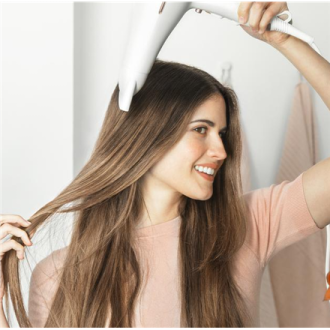 Cecotec Hair Dryer | IoniCare 5300 Maxi Aura | 2200 W | Number of temperature settings 3 | Ionic function | Diffuser nozzle | Wh Cecotec Hair Dryer | IoniCare 5300 Maxi Aura | 2200 W | Number of temperature settings 3 | Ionic function | Diffuser nozzle | Wh