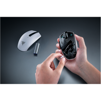 Razer Orochi V2 | Gaming Mouse | White | 2.4 GHz, Bluetooth Razer Orochi V2 | Gaming Mouse | White | 2.4 GHz, Bluetooth
