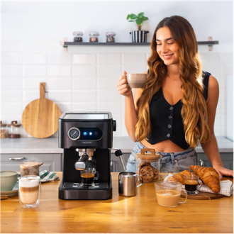 Cecotec Coffee machine | Power Espresso 20 Pro Latte | Pump pressure 20 bar | Built-in milk frother | Semi-automatic | Black | 1 Cecotec Coffee machine | Power Espresso 20 Pro Latte | Pump pressure 20 bar | Built-in milk frother | Semi-automatic | Black | 1