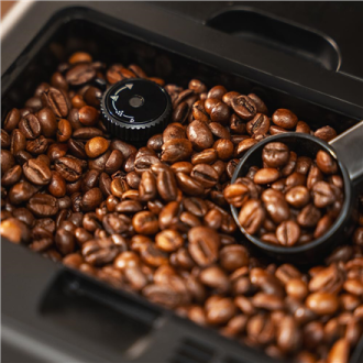 Cecotec Coffee machine | Cremmaet Latte Touch | Pump pressure 19 bar | Built-in milk frother | Super-automatic | Black | 1500 W Cecotec Coffee machine | Cremmaet Latte Touch | Pump pressure 19 bar | Built-in milk frother | Super-automatic | Black | 1500 W