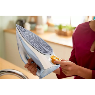 Philips | DST7011/20 | Steam Iron | 2600 W | Water tank capacity 300 ml | Continuous steam 45 g/min | Steam boost performance 22 Philips | DST7011/20 | Steam Iron | 2600 W | Water tank capacity 300 ml | Continuous steam 45 g/min | Steam boost performance 22