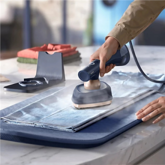 Philips Steam Iron with Soft Board | OneTurn GC215/20 | Steam Iron | 1800 W | Water tank capacity 200+300 ml | Continuous steam Philips Steam Iron with Soft Board | OneTurn GC215/20 | Steam Iron | 1800 W | Water tank capacity 200+300 ml | Continuous steam