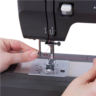Singer Sewing Machine | 4532 Heavy Duty | Number of stitches 32 | Number of buttonholes 1 | Charcoal Singer Sewing Machine | 4532 Heavy Duty | Number of stitches 32 | Number of buttonholes 1 | Charcoal